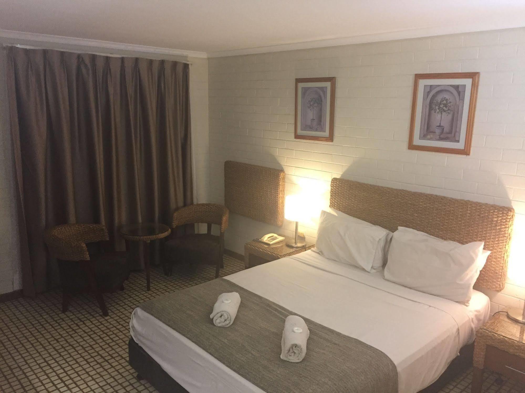 Pine Tree Motel 캐서린 외부 사진